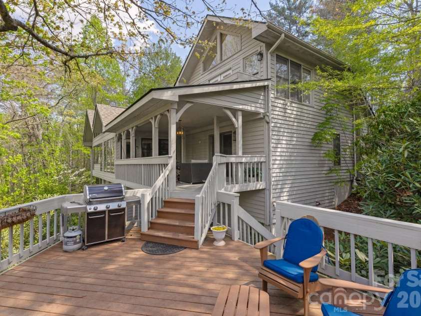 940 Winding Creek Road, Sapphire, NC 28774.  MLS# CAR4352136, YatesRealty ID 17105. 