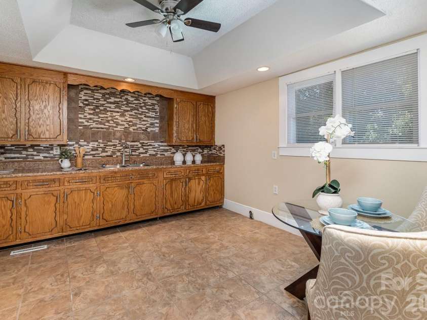 205 Martin Luther King Jr Avenue, Salisbury, NC 28144.  MLS# CAR4428868, YatesRealty ID 17106. 