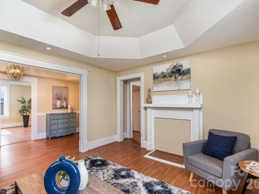 205 Martin Luther King Jr Avenue, Salisbury, NC 28144.  MLS# CAR4428868, YatesRealty ID 17106. 