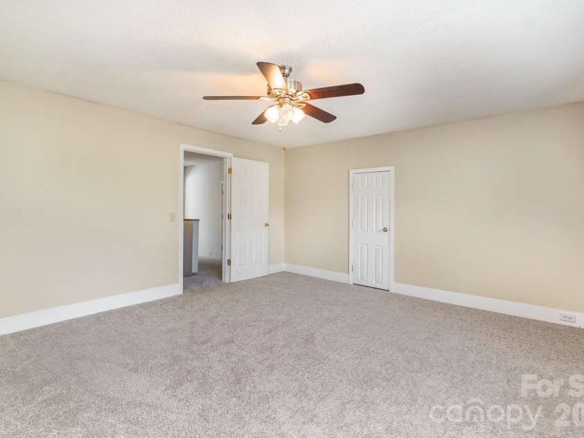 205 Martin Luther King Jr Avenue, Salisbury, NC 28144.  MLS# CAR4428868, YatesRealty ID 17106. 