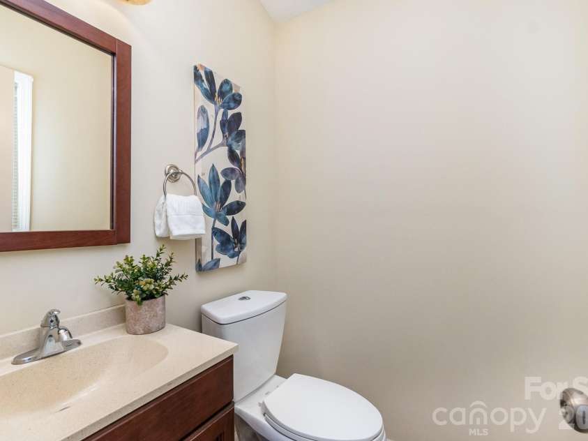 205 Martin Luther King Jr Avenue, Salisbury, NC 28144.  MLS# CAR4428868, YatesRealty ID 17106. 