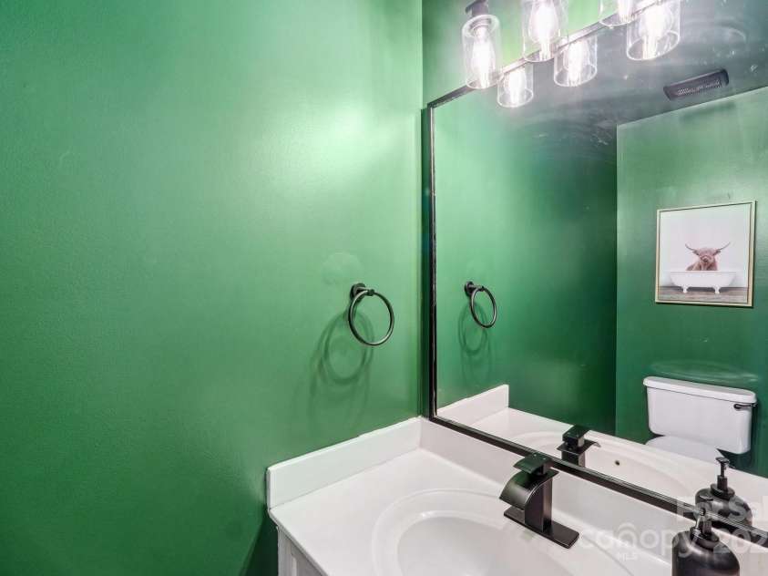 11615 Hidden Grove Trail, Charlotte, NC 28215.  MLS# CAR4240281, YatesRealty ID 17107. 