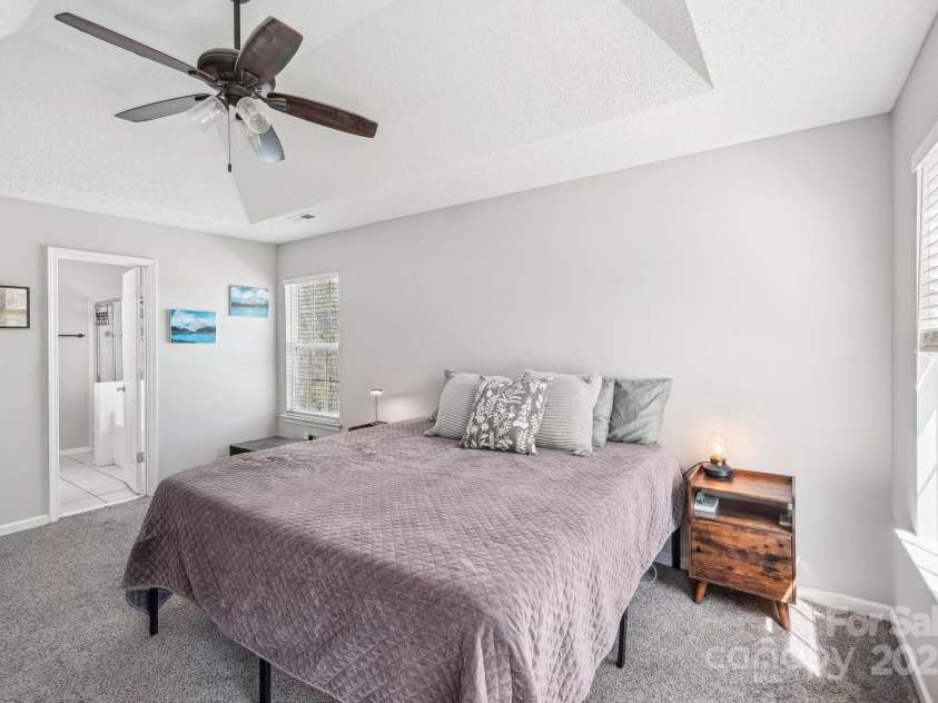 11615 Hidden Grove Trail, Charlotte, NC 28215.  MLS# CAR4240281, YatesRealty ID 17107. 