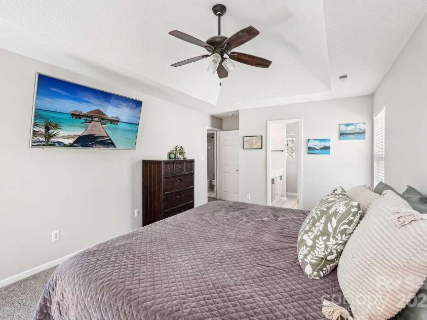 11615 Hidden Grove Trail, Charlotte, NC 28215.  MLS# CAR4240281, YatesRealty ID 17107. 