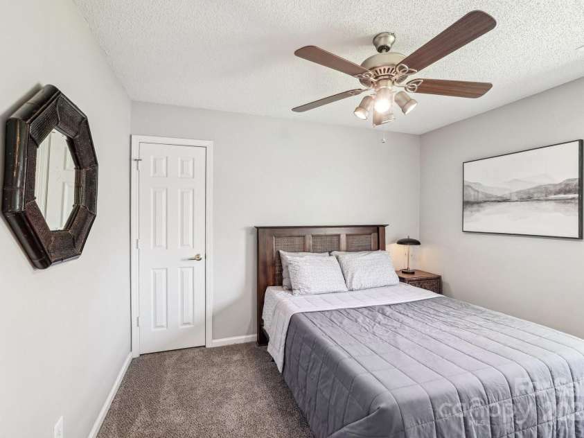 11615 Hidden Grove Trail, Charlotte, NC 28215.  MLS# CAR4240281, YatesRealty ID 17107. 