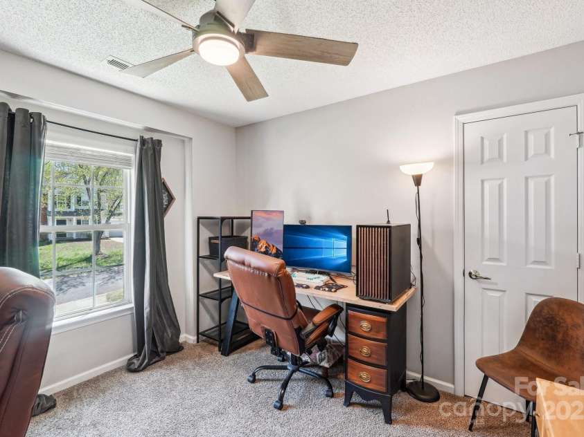 11615 Hidden Grove Trail, Charlotte, NC 28215.  MLS# CAR4240281, YatesRealty ID 17107. 