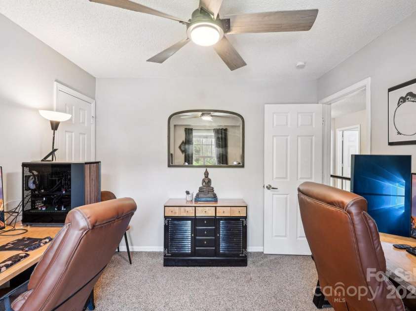 11615 Hidden Grove Trail, Charlotte, NC 28215.  MLS# CAR4240281, YatesRealty ID 17107. 