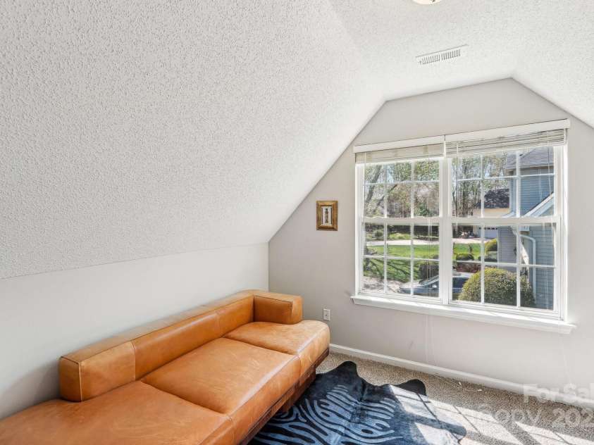 11615 Hidden Grove Trail, Charlotte, NC 28215.  MLS# CAR4240281, YatesRealty ID 17107. 