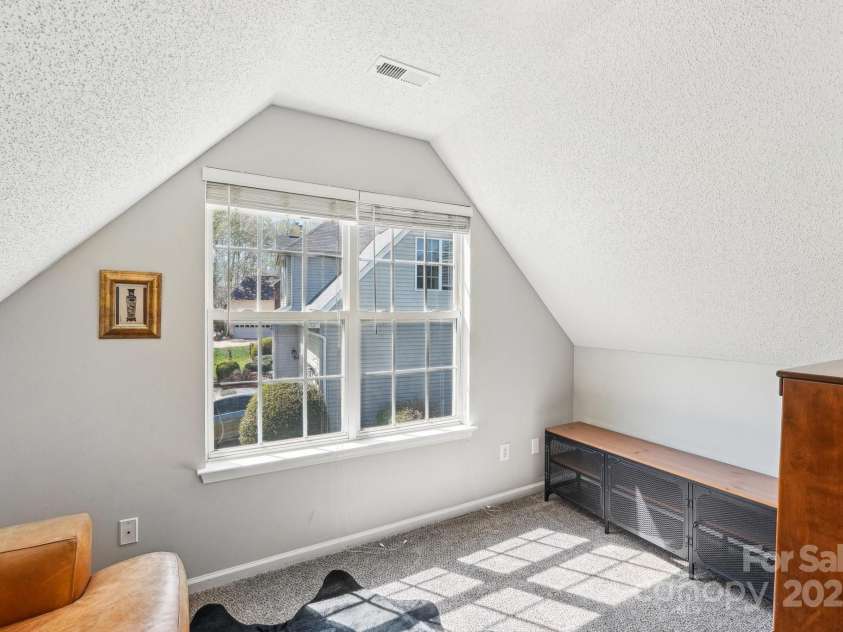 11615 Hidden Grove Trail, Charlotte, NC 28215.  MLS# CAR4240281, YatesRealty ID 17107. 