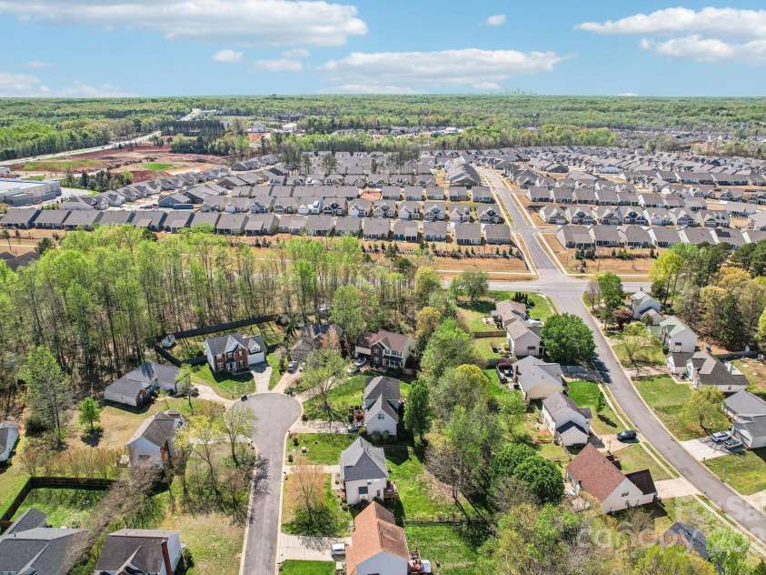 11615 Hidden Grove Trail, Charlotte, NC 28215.  MLS# CAR4240281, YatesRealty ID 17107. 