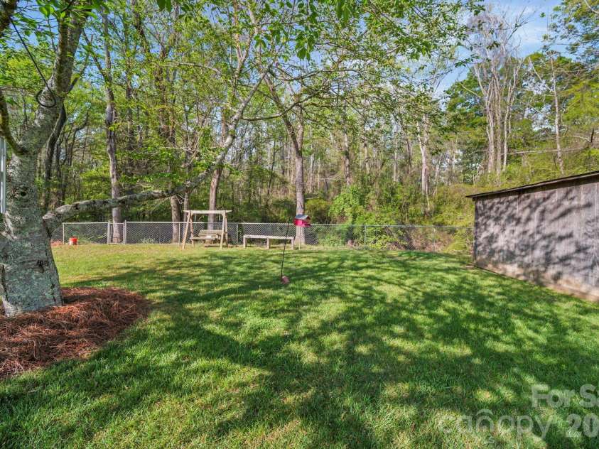 5715 Hillcrest Circle, Indian Trail, NC 28079.  MLS# CAR4365299, YatesRealty ID 17108. 