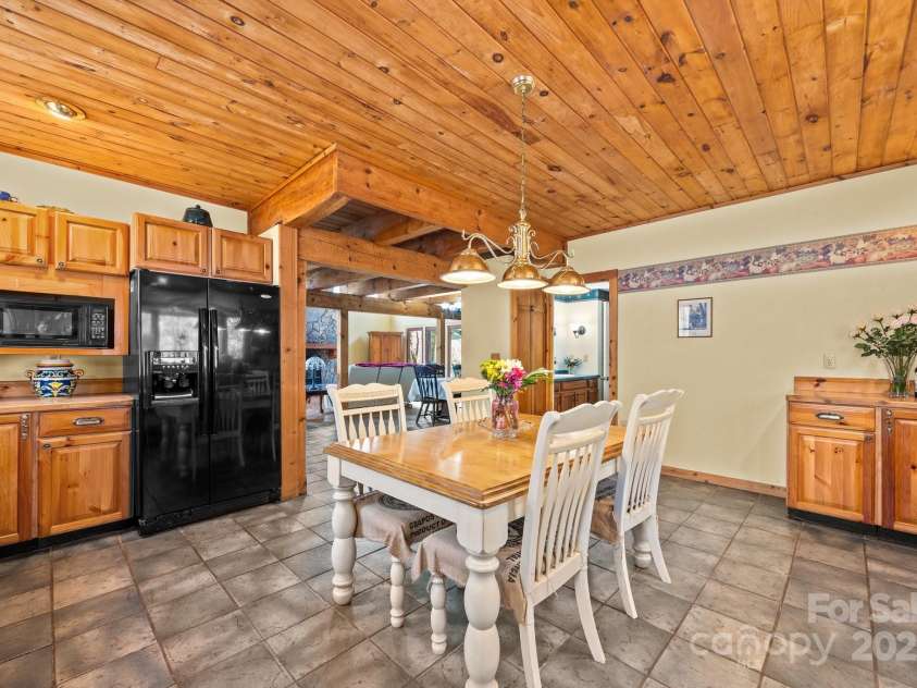 63 Chestnut Forest Road, Fairview, NC 28730.  MLS# CAR4244783, YatesRealty ID 17109. 