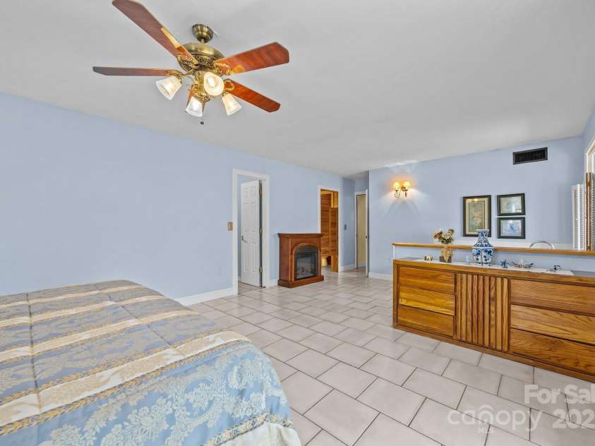 63 Chestnut Forest Road, Fairview, NC 28730.  MLS# CAR4244783, YatesRealty ID 17109. 