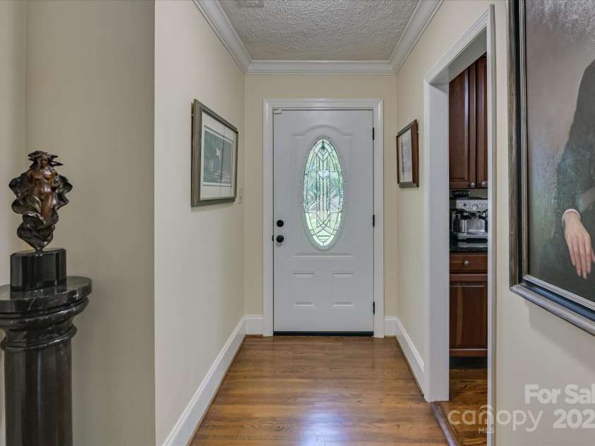 215 Barnard Avenue, Aiken, SC 29801.  MLS# CAR4308399, YatesRealty ID 1711. 