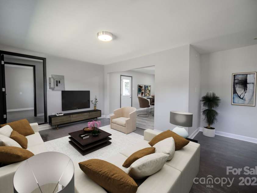 5704 Indian Trail Fairview Road, Indian Trail, NC 28079.  MLS# CAR4251613, YatesRealty ID 17110. A spacious living room