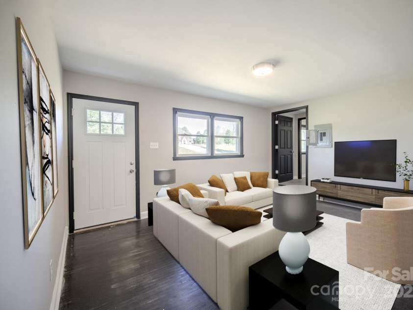 5704 Indian Trail Fairview Road, Indian Trail, NC 28079.  MLS# CAR4251613, YatesRealty ID 17110. Room for everyone