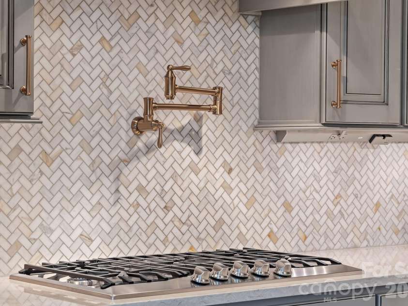 64 Water Hill Way, Fletcher, NC 28732.  MLS# CAR4369957, YatesRealty ID 17110. Imported Marble Backsplash