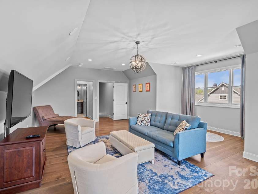 64 Water Hill Way, Fletcher, NC 28732.  MLS# CAR4369957, YatesRealty ID 17110. Upper-Level Bonus Suite
