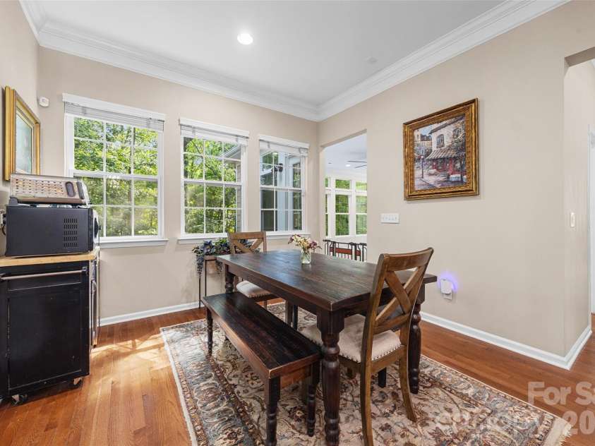 2201 Trading Ford Drive, Waxhaw, NC 28173.  MLS# CAR4374708, YatesRealty ID 17111. Breakfast area