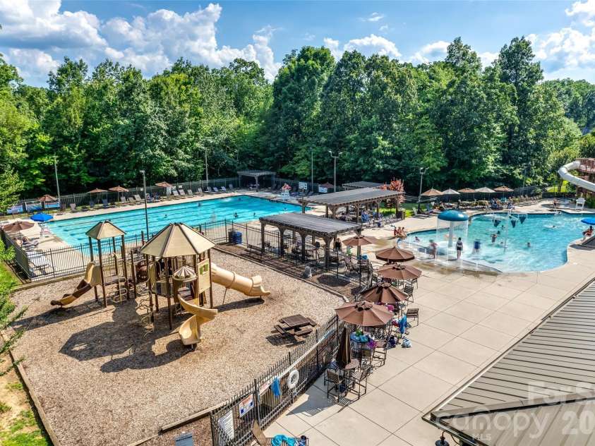 2201 Trading Ford Drive, Waxhaw, NC 28173.  MLS# CAR4374708, YatesRealty ID 17111. Pools
