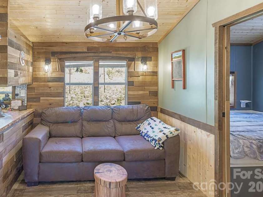 16 Standing Rock Ridge, Maggie Valley, NC 28751.  MLS# CAR4371056, YatesRealty ID 17112. 