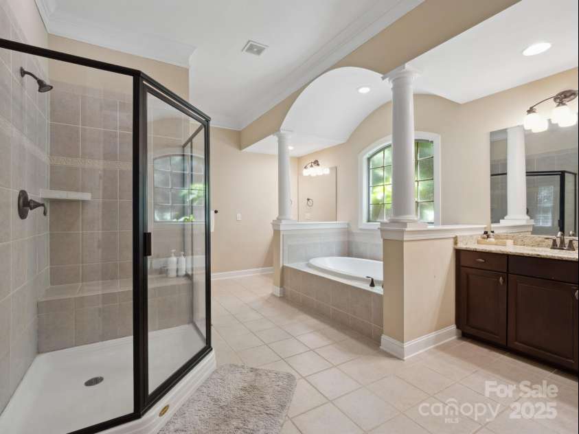 166 Wilson Lake Road, Mooresville, NC 28117.  MLS# CAR4249798, YatesRealty ID 17112. 