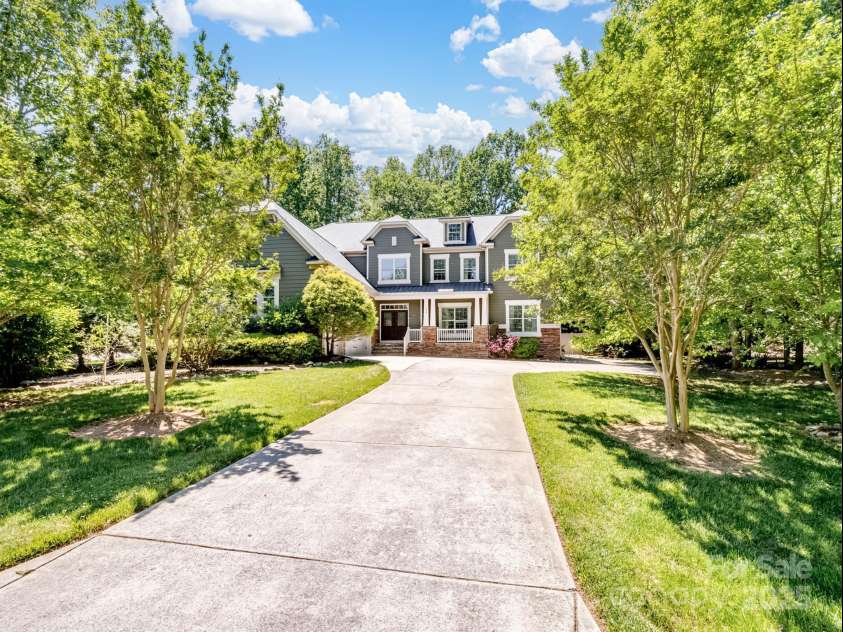 166 Wilson Lake Road, Mooresville, NC 28117.  MLS# CAR4249798, YatesRealty ID 17112. 