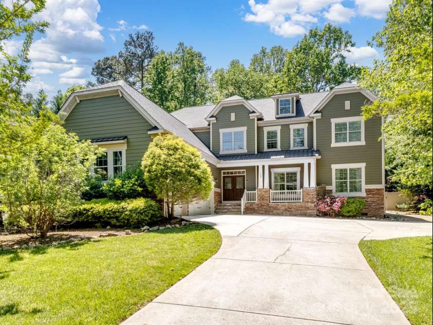 166 Wilson Lake Road, Mooresville, NC 28117.  MLS# CAR4249798, YatesRealty ID 17112. 