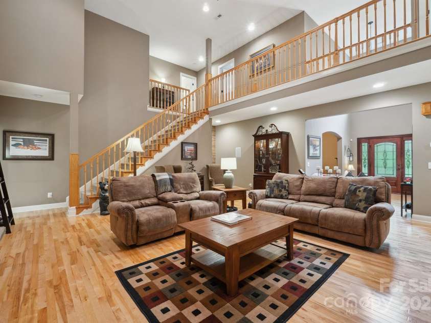 270 North Street, Salisbury, NC 28147.  MLS# CAR4260623, YatesRealty ID 17113. 2 Story Great Room