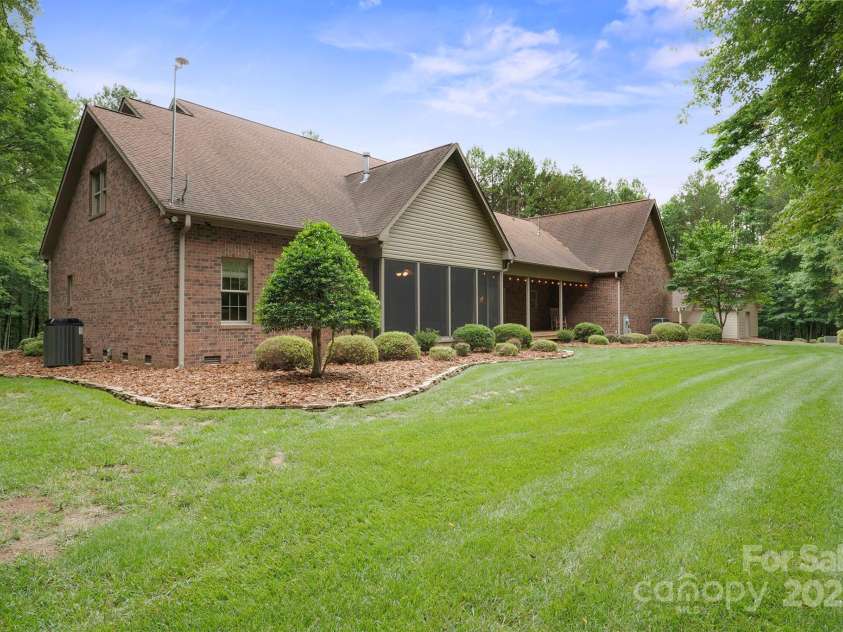 270 North Street, Salisbury, NC 28147.  MLS# CAR4260623, YatesRealty ID 17113. Serene Backyard with Screened Porch