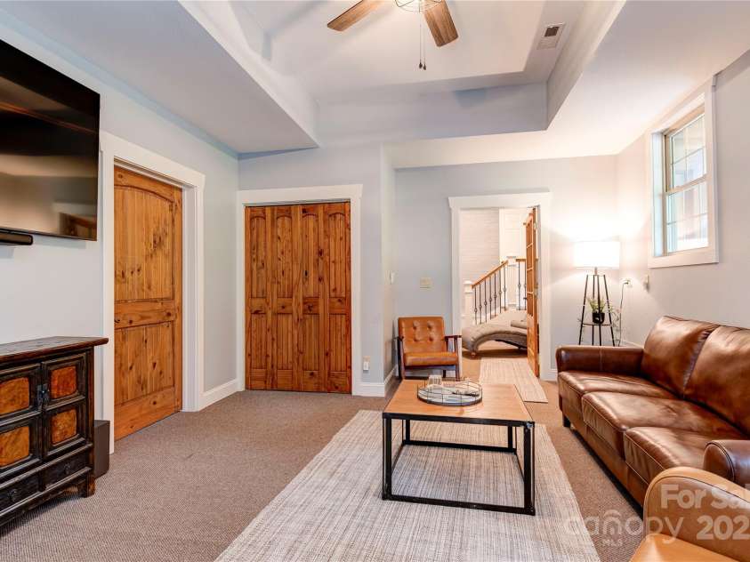 97 Circle E Ranch Road, Burnsville, NC 28714.  MLS# CAR4228853, YatesRealty ID 17114. 2nd Den
