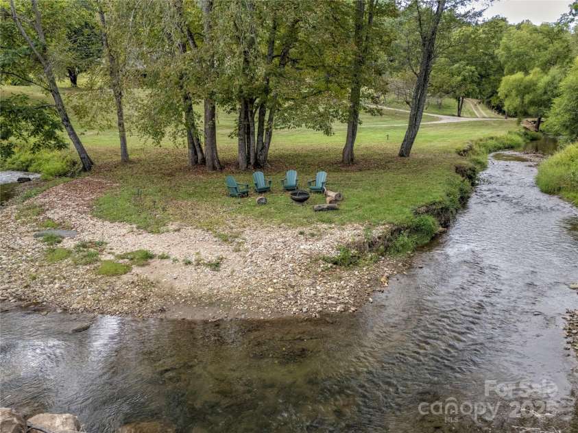 97 Circle E Ranch Road, Burnsville, NC 28714.  MLS# CAR4228853, YatesRealty ID 17114. 