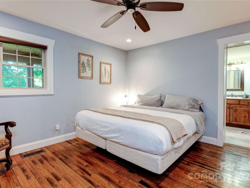 97 Circle E Ranch Road, Burnsville, NC 28714.  MLS# CAR4228853, YatesRealty ID 17114. 