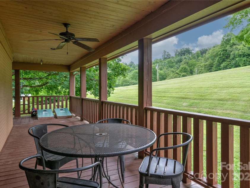 97 Circle E Ranch Road, Burnsville, NC 28714.  MLS# CAR4228853, YatesRealty ID 17114. 
