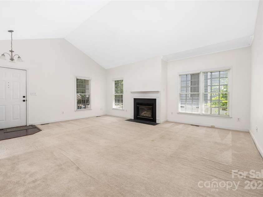 14105 Garden District Row, Huntersville, NC 28078.  MLS# CAR4262992, YatesRealty ID 17115. 