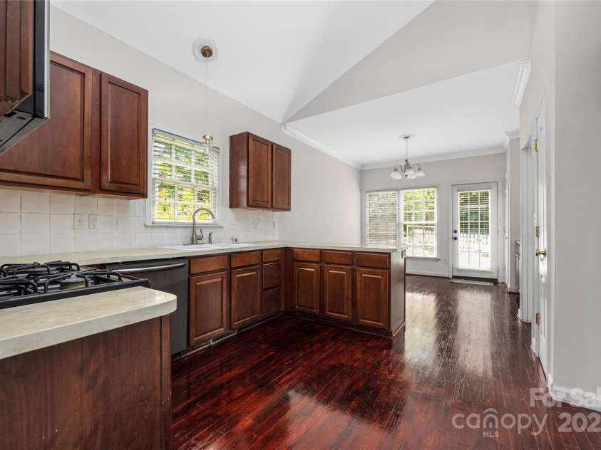 14105 Garden District Row, Huntersville, NC 28078.  MLS# CAR4262992, YatesRealty ID 17115. 