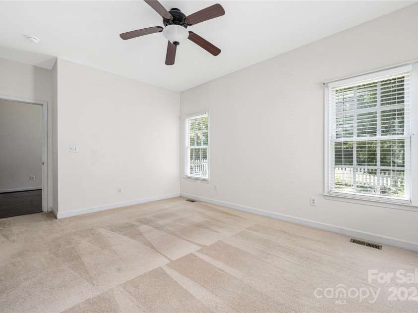 14105 Garden District Row, Huntersville, NC 28078.  MLS# CAR4262992, YatesRealty ID 17115. 
