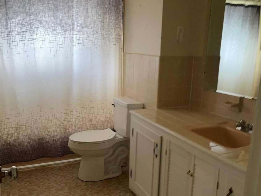 114 Aqua Drive, Forest City, NC 28043.  MLS# CAR4263371, YatesRealty ID 17117. 