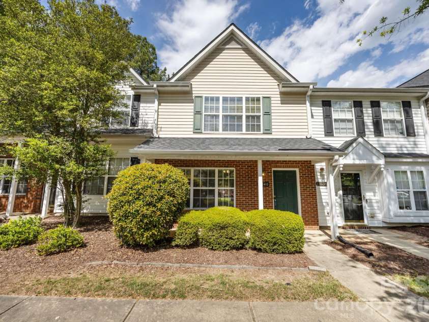 11540 Briddle Hall Court, Charlotte, NC 28214.  MLS# CAR4372914, YatesRealty ID 17119. 