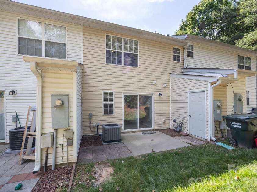 11540 Briddle Hall Court, Charlotte, NC 28214.  MLS# CAR4372914, YatesRealty ID 17119. 