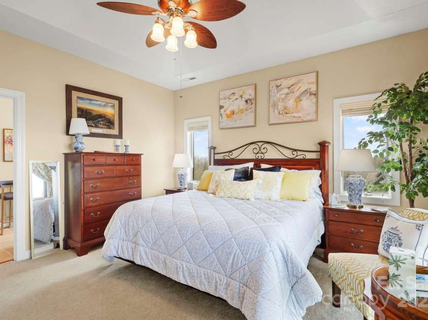 143 Wildflower Lane, Sugar Mountain, NC 28604.  MLS# CAR4256930, YatesRealty ID 17119. 