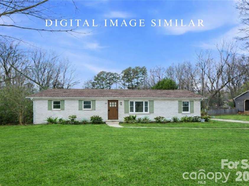 3029 Cresthill Drive, Charlotte, NC 28212.  MLS# CAR4365571, YatesRealty ID 17122. 