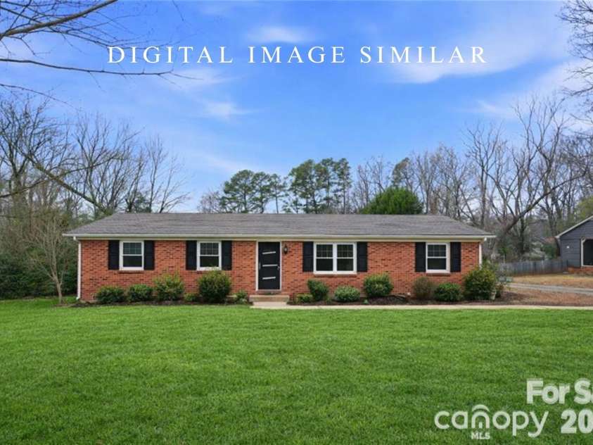 3029 Cresthill Drive, Charlotte, NC 28212.  MLS# CAR4365571, YatesRealty ID 17122. 