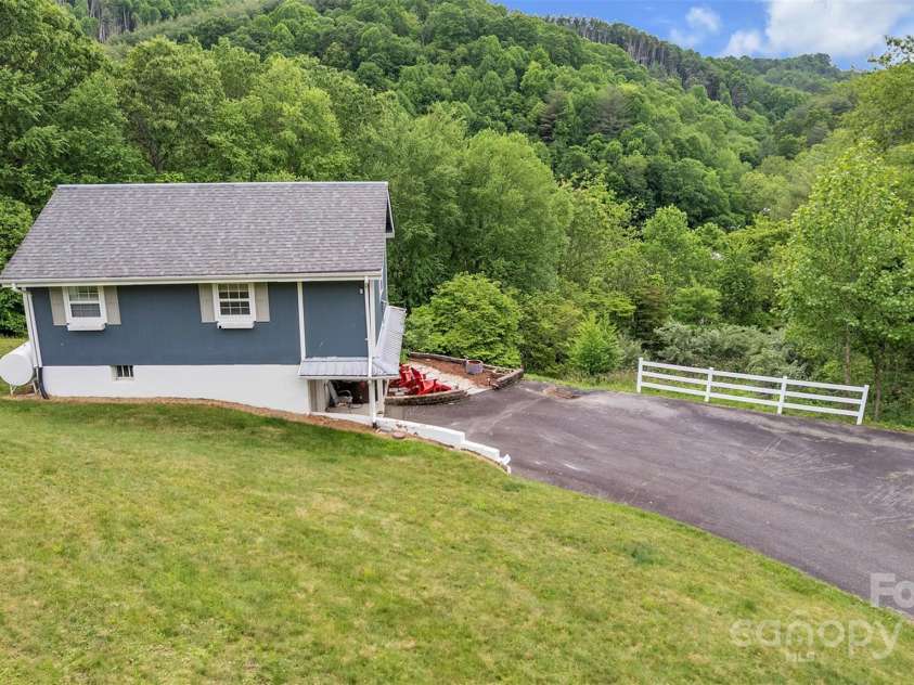 242 Ladd Parsons Road, Crumpler, NC 28617.  MLS# CAR4266717, YatesRealty ID 17123. 