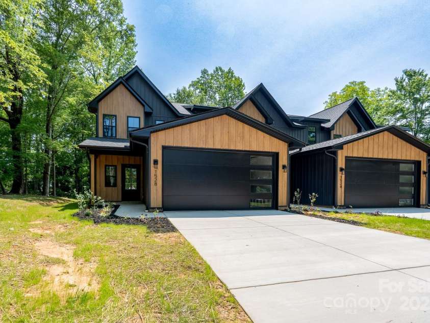 1528 Enochville Road, Kannapolis, NC 28081.  MLS# CAR4266860, YatesRealty ID 17127. 