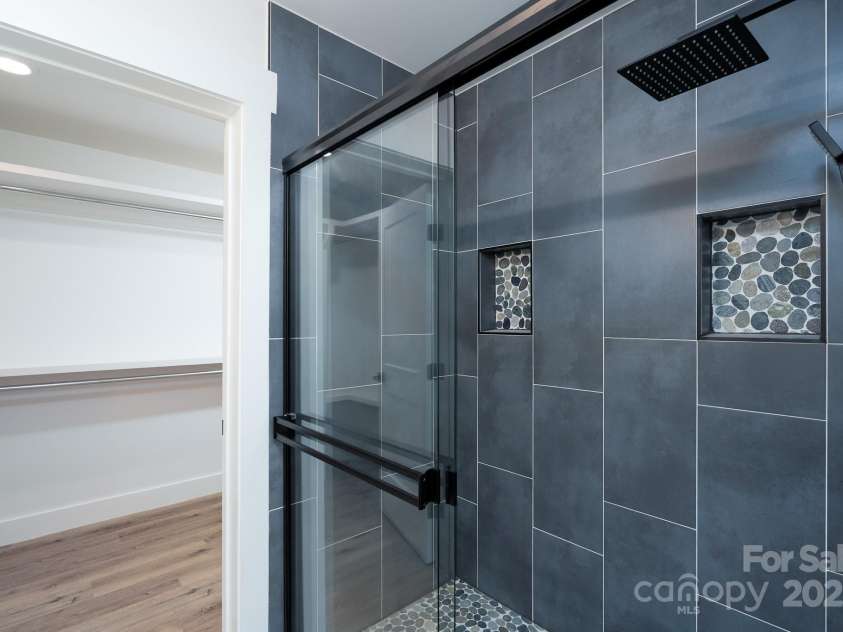 1528 Enochville Road, Kannapolis, NC 28081.  MLS# CAR4266860, YatesRealty ID 17127. 