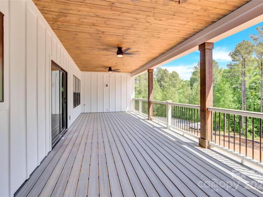 124 Starboard Lane, Statesville, NC 28677.  MLS# CAR4255659, YatesRealty ID 17128. 