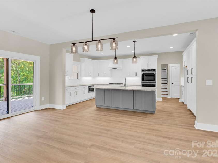 124 Starboard Lane, Statesville, NC 28677.  MLS# CAR4255659, YatesRealty ID 17128. 