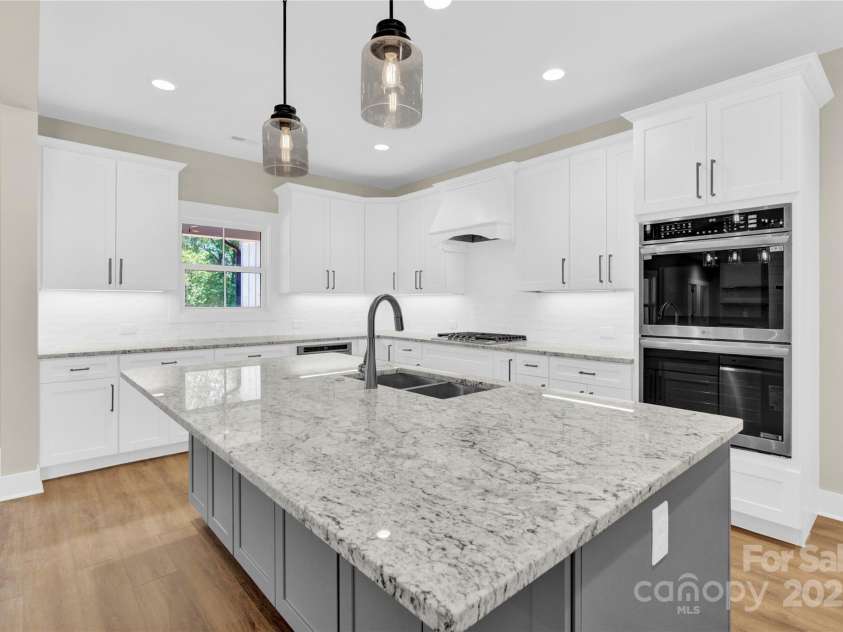 124 Starboard Lane, Statesville, NC 28677.  MLS# CAR4255659, YatesRealty ID 17128. 