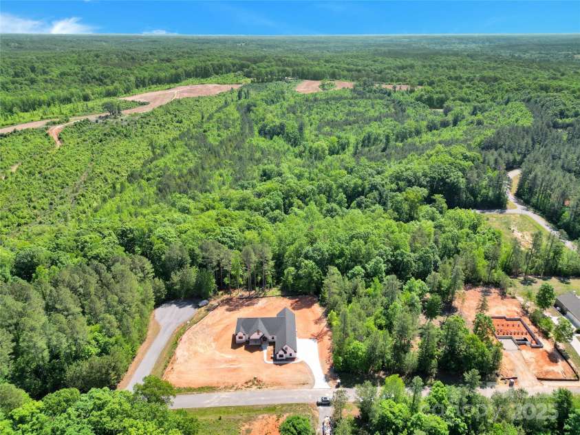 124 Starboard Lane, Statesville, NC 28677.  MLS# CAR4255659, YatesRealty ID 17128. 